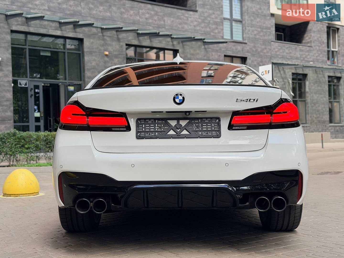 BMW 5 Series 2017 VIN WBAJE5C38HG914490 фото оголошення 17 з 27