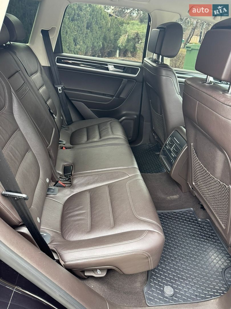Volkswagen Touareg 2018 VIN WVGZZZ7PZJD012884 фото оголошення 20 з 22