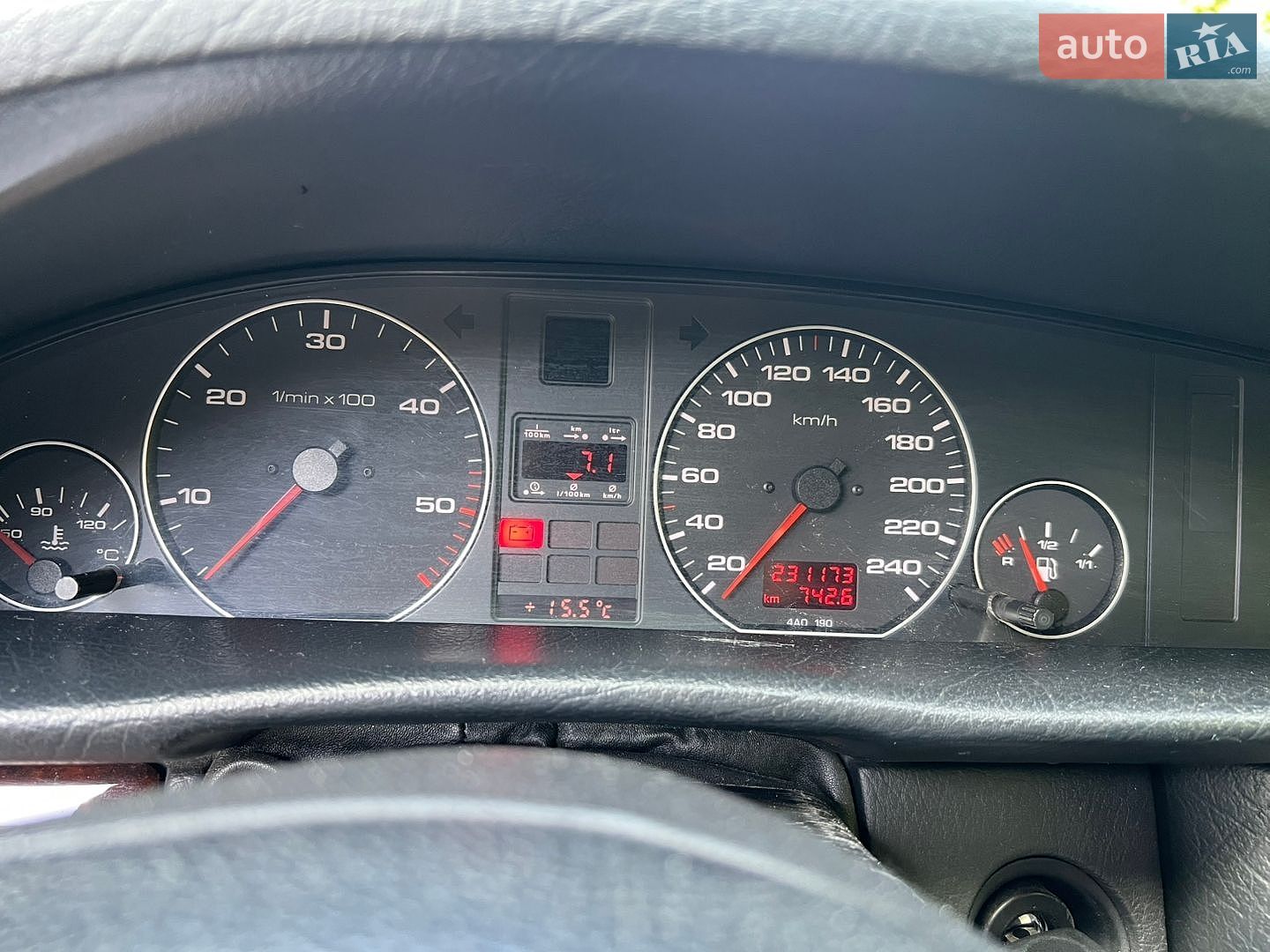 Audi A6 1996 VIN WAUZZZ4AZTN061300 фото оголошення 19 з 37