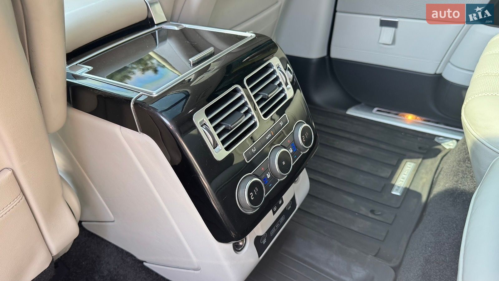 Land Rover Range Rover 2017 VIN SALGS5FE9HA333238 фото оголошення 15 з 21