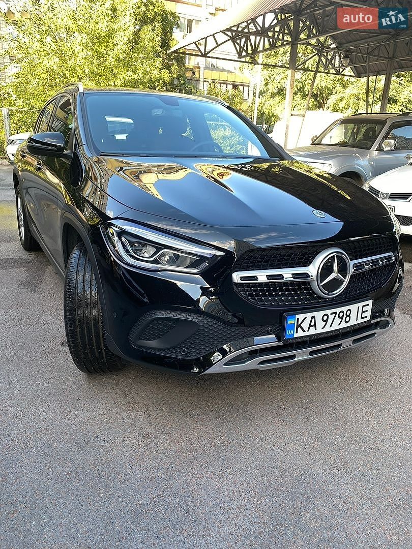 Mercedes-Benz GLA-Class 2022 VIN W1N2477871J377383 фото оголошення 2 з 12