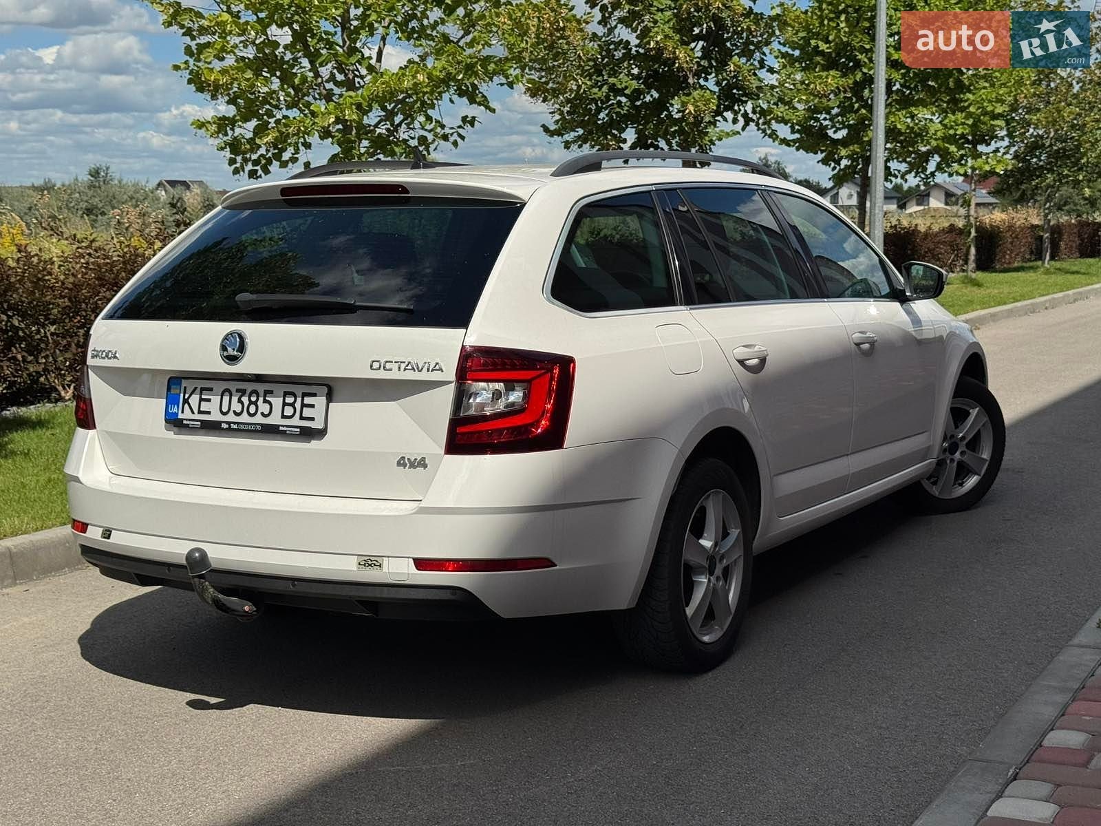 Skoda Octavia 2018 VIN TMBLJ9NE5J0257529 фото оголошення 4 з 20