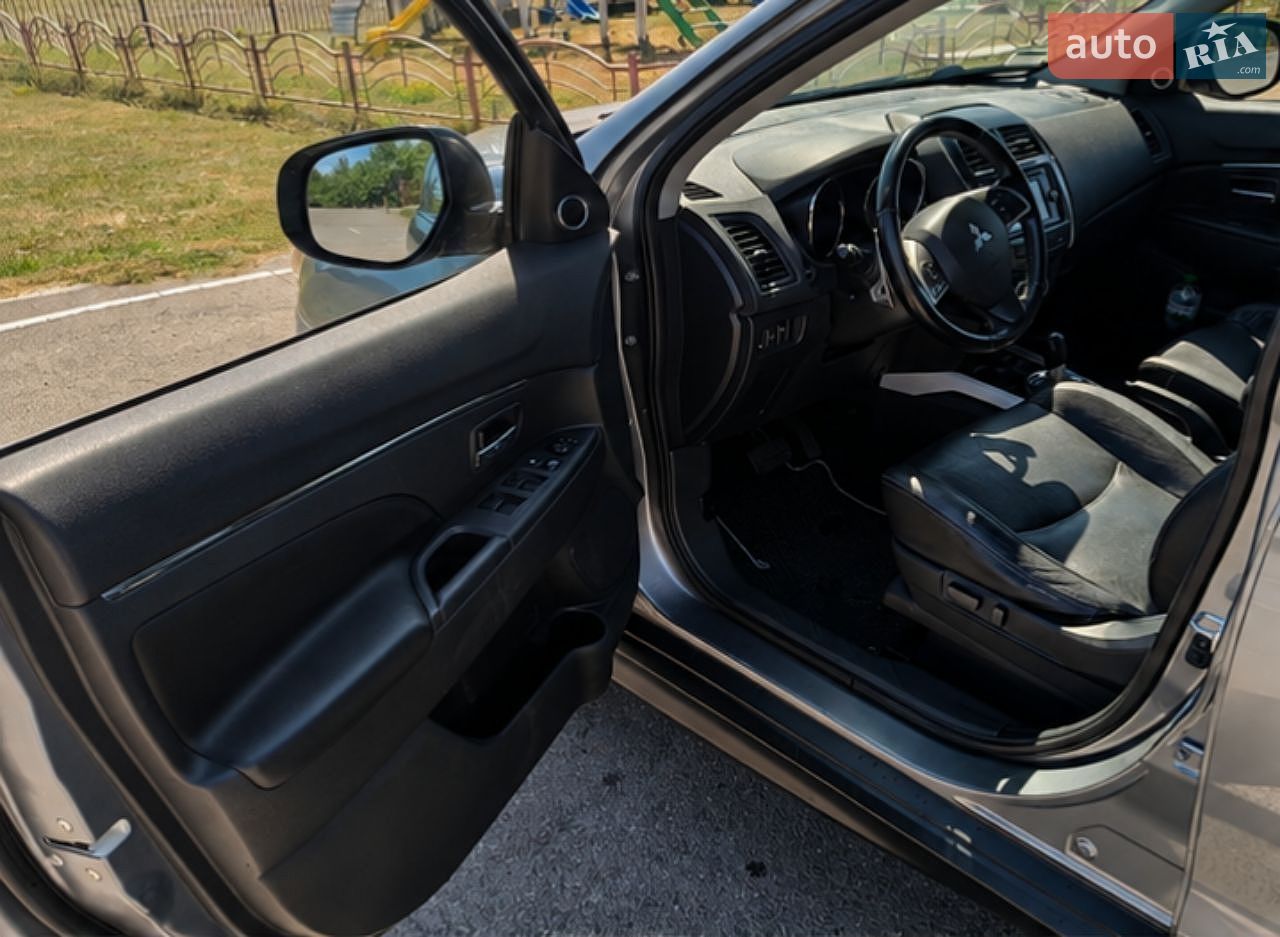 Mitsubishi ASX 2013 VIN JMBXLGA8WEZ400582 фото оголошення 9 з 19