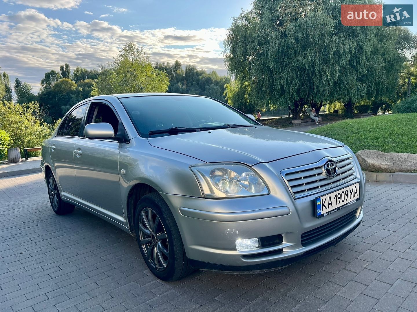 Toyota Avensis 2005 VIN SB1BR56L50E134202 фото оголошення 2 з 26