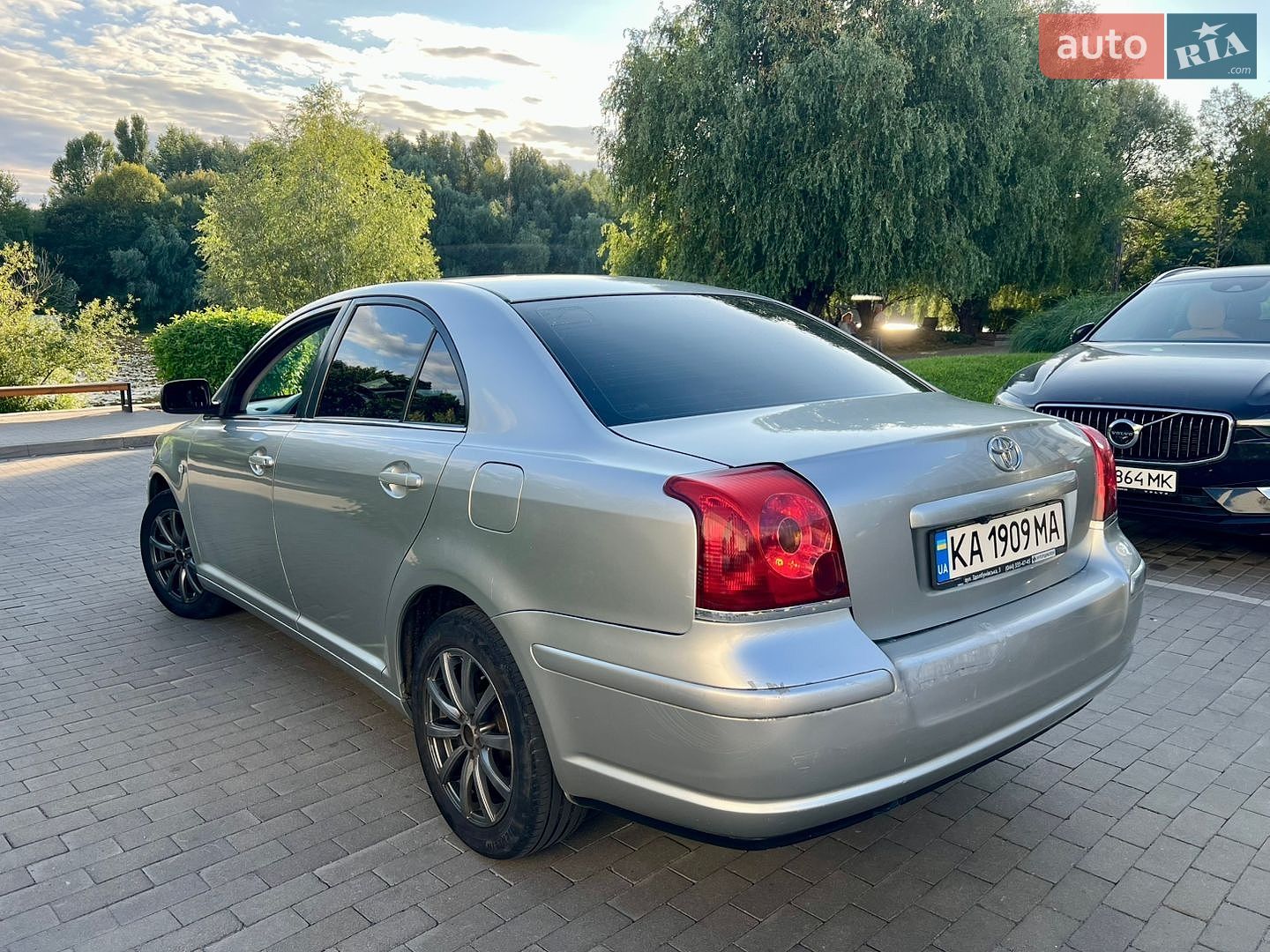 Toyota Avensis 2005 VIN SB1BR56L50E134202 фото оголошення 4 з 26