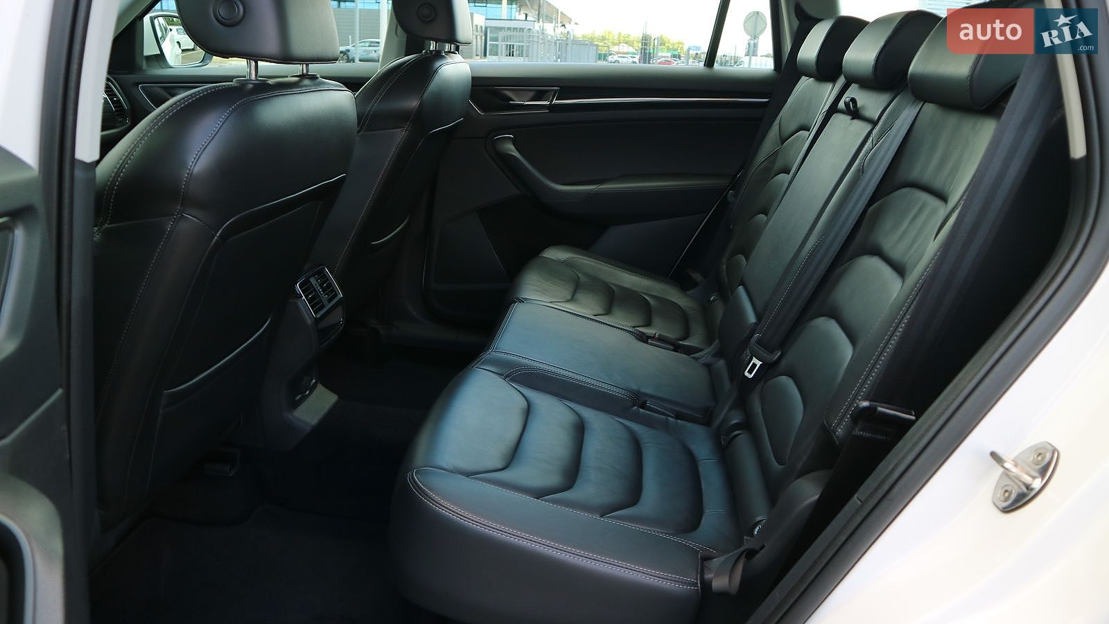 Skoda Kodiaq 2019 VIN TMBLJ6NS5KB400425 фото оголошення 14 з 30