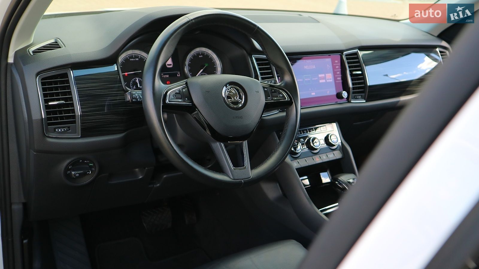 Skoda Kodiaq 2019 VIN TMBLJ6NS5KB400425 фото оголошення 18 з 30