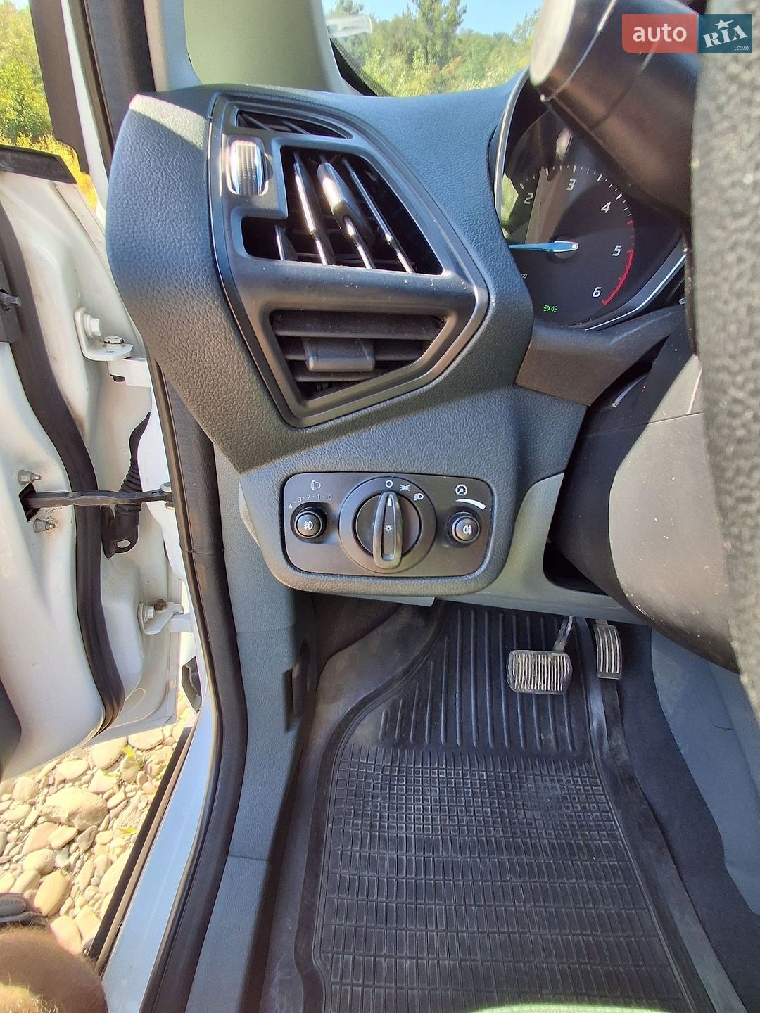 Ford C-Max 2011 VIN WF0JXXWPBJBC74729 фото оголошення 37 з 41