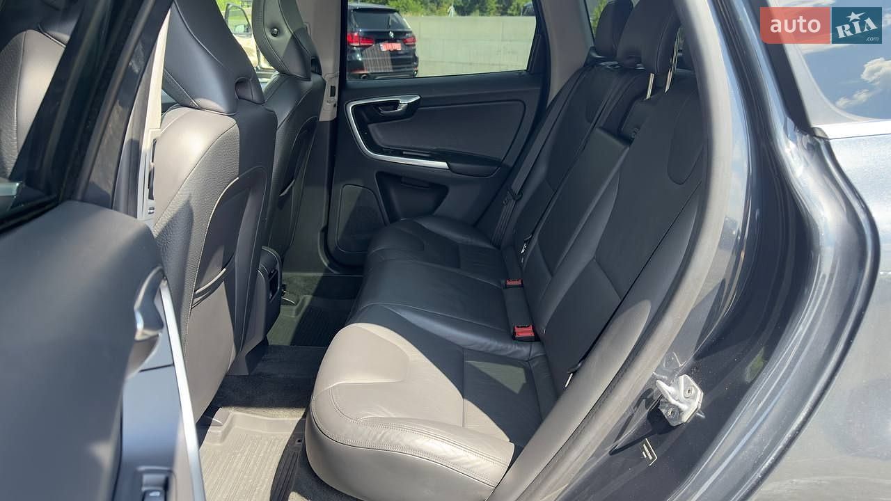 Volvo XC60 2013 VIN YV4902DZXE2554683 фото оголошення 12 з 24