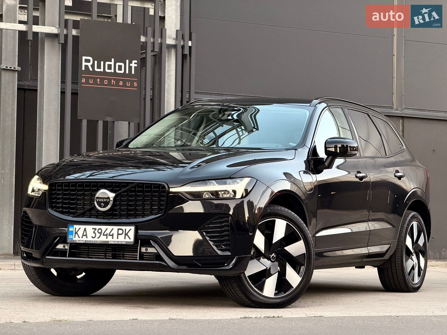 Volvo XC60 2024 VIN YV4H60RC0S1026249 фото оголошення 15 з 55