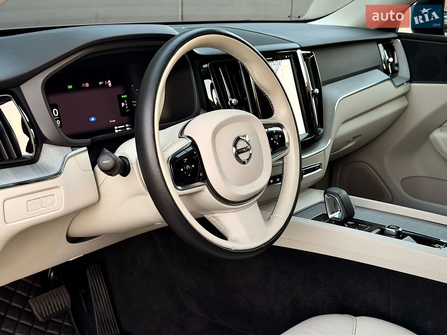 Volvo XC60 2024 VIN YV4H60RC0S1026249 фото оголошення 26 з 55