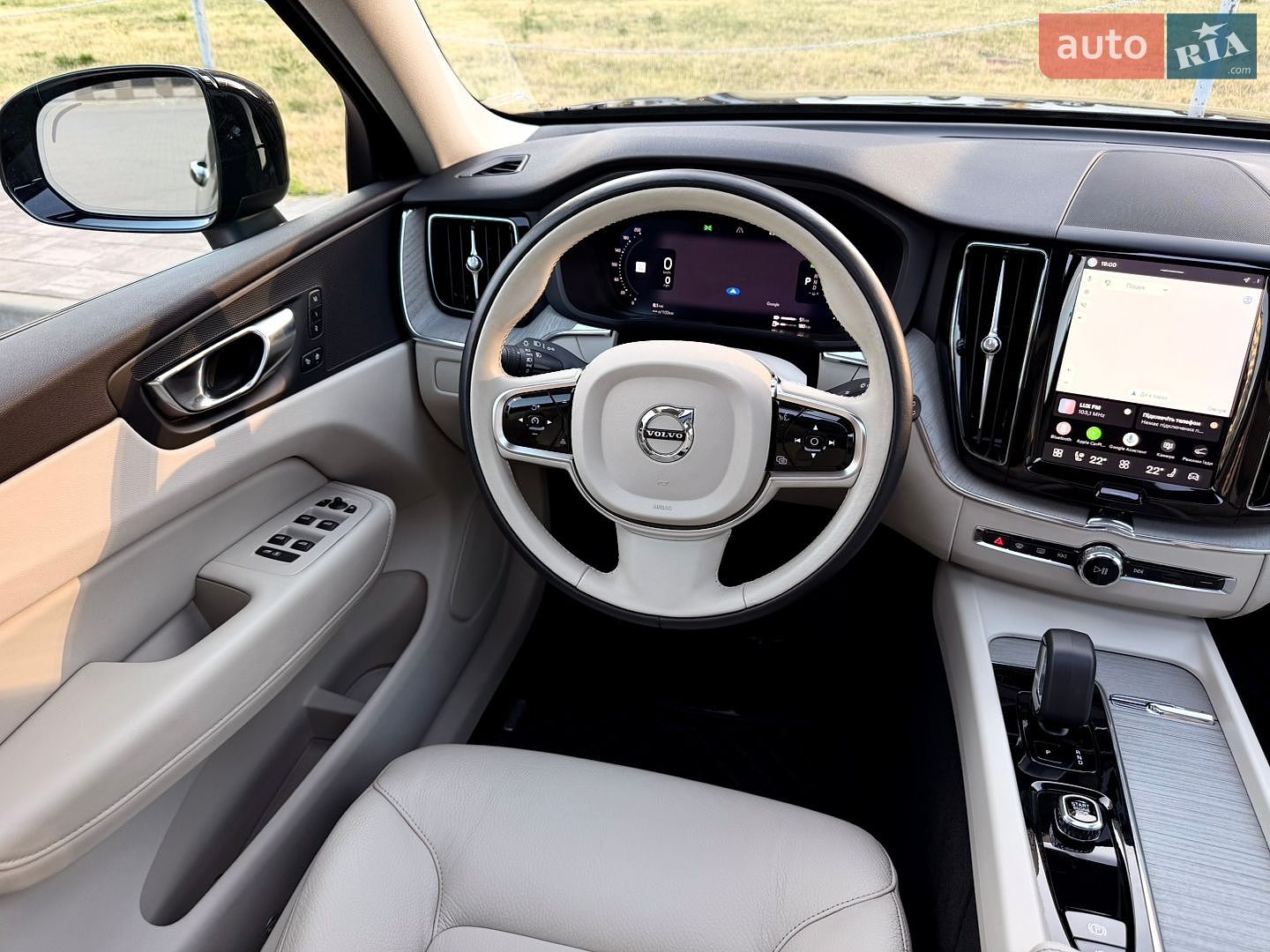 Volvo XC60 2024 VIN YV4H60RC0S1026249 фото оголошення 39 з 55