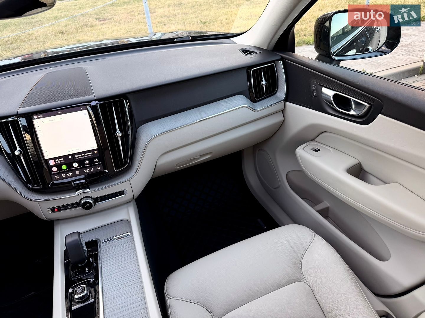 Volvo XC60 2024 VIN YV4H60RC0S1026249 фото оголошення 40 з 55