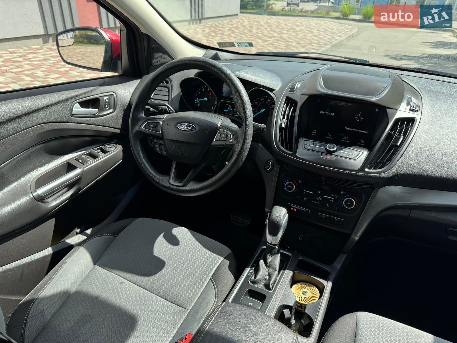 Ford Escape 2018 VIN 1FMCU0GD0KUA47739 фото оголошення 14 з 19