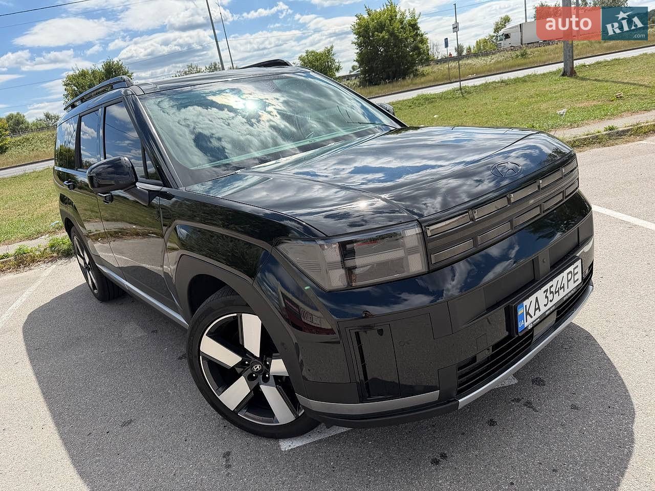 Hyundai Santa FE 2024 VIN KMHP381LHRU018184 фото оголошення 4 з 22