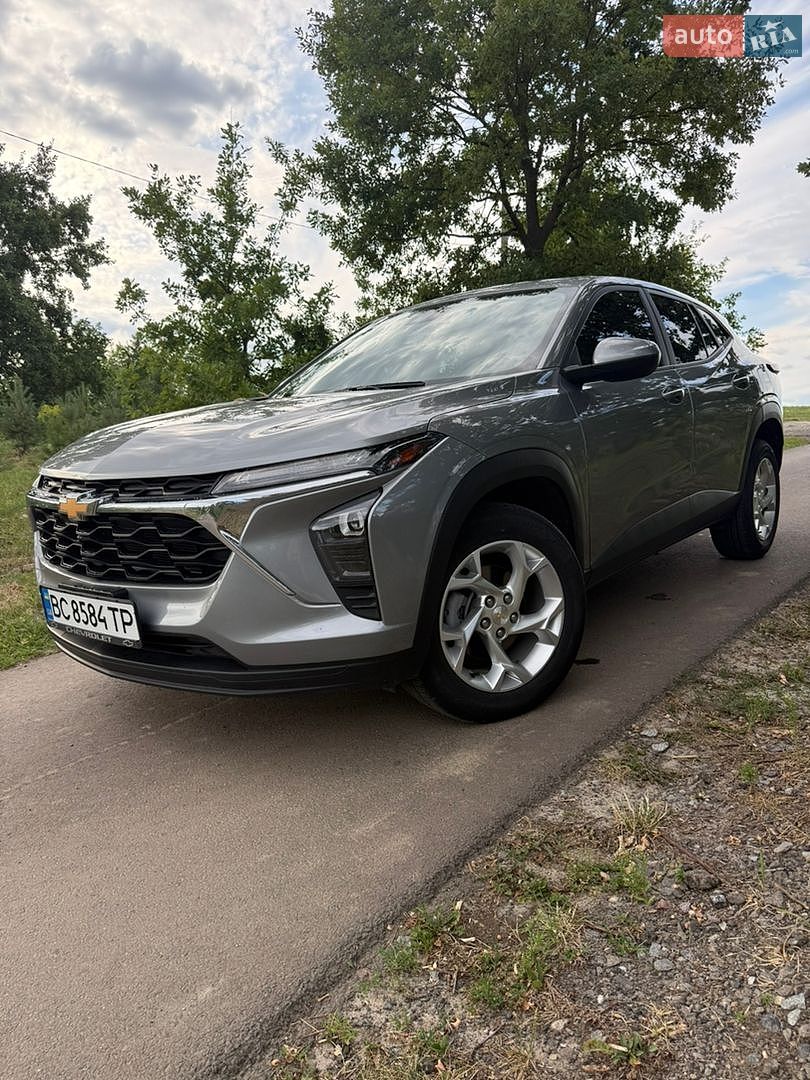Chevrolet Trax 2023 VIN KL77LFE27RC027966 фото оголошення 4 з 20