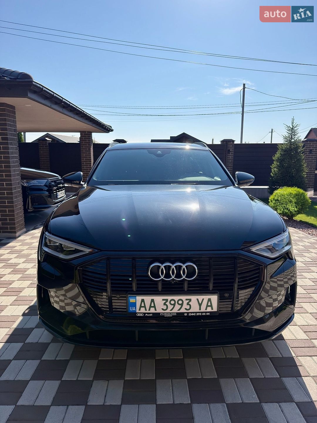 Audi e-tron 2020 VIN WAUZZZGE5LB038736 фото оголошення 2 з 18