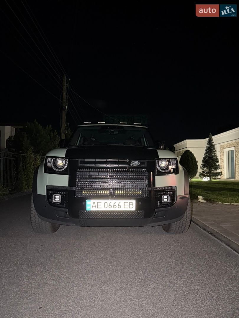 Land Rover Defender 2023 VIN SALEA7BW6P2221512 фото оголошення 3 з 29
