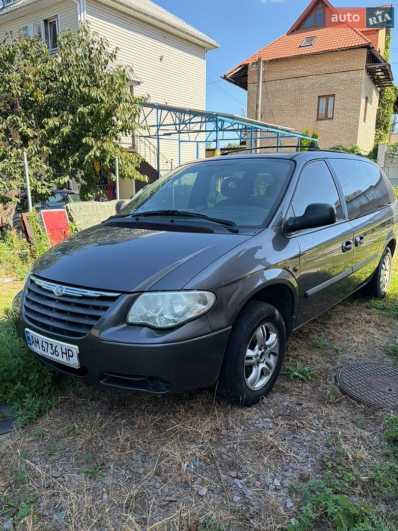 Chrysler Grand Voyager 2007 VIN 1C8GYB5535Y551313 фото оголошення 2 з 12