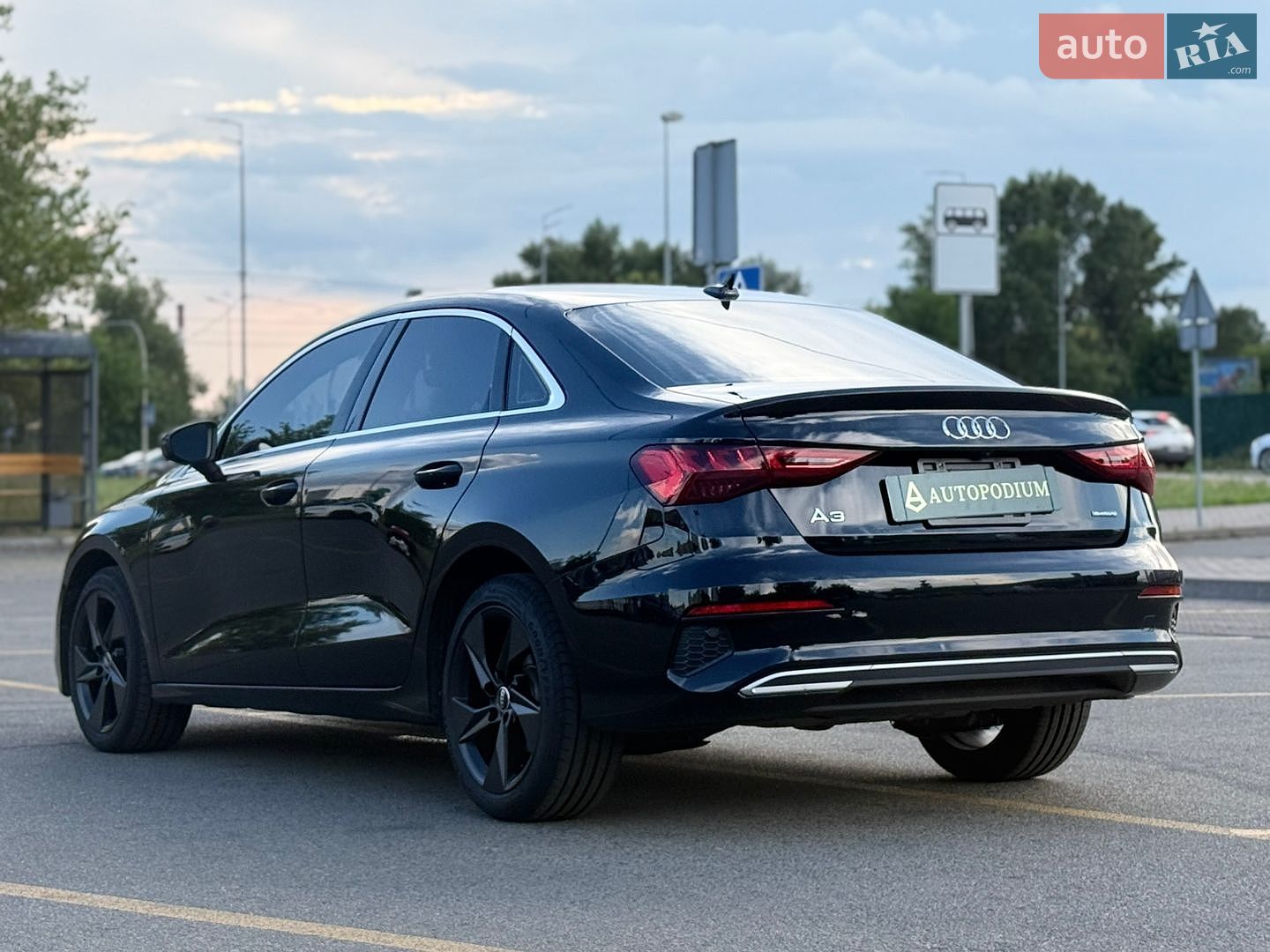 Audi A3 2022 VIN WAUGUDGY8NA090390 фото оголошення 6 з 26