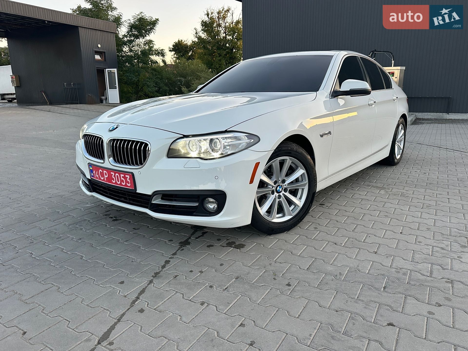 BMW 5 Series 2015 VIN WBA5A7C50FD621448 фото оголошення 3 з 55
