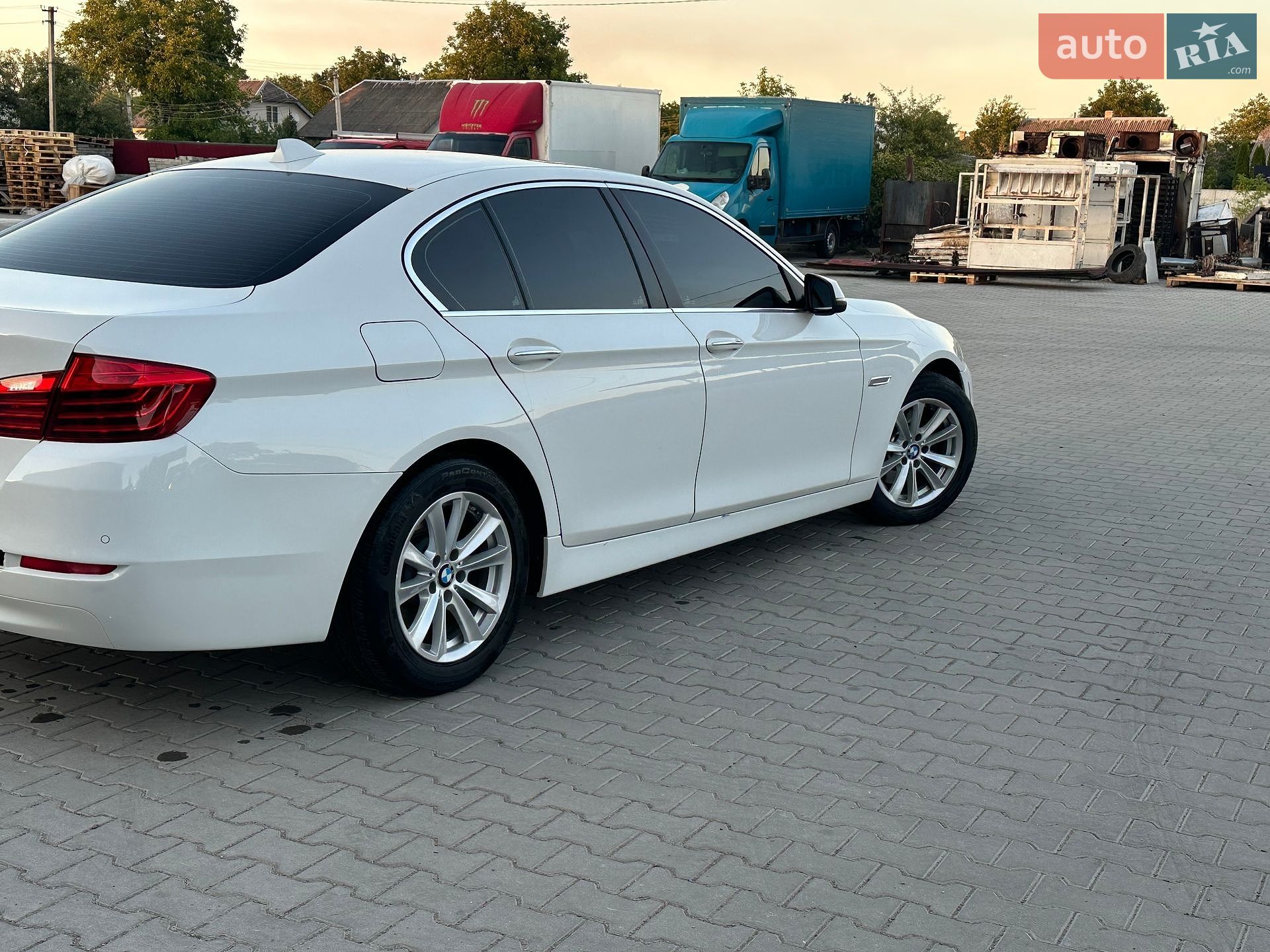 BMW 5 Series 2015 VIN WBA5A7C50FD621448 фото оголошення 12 з 55