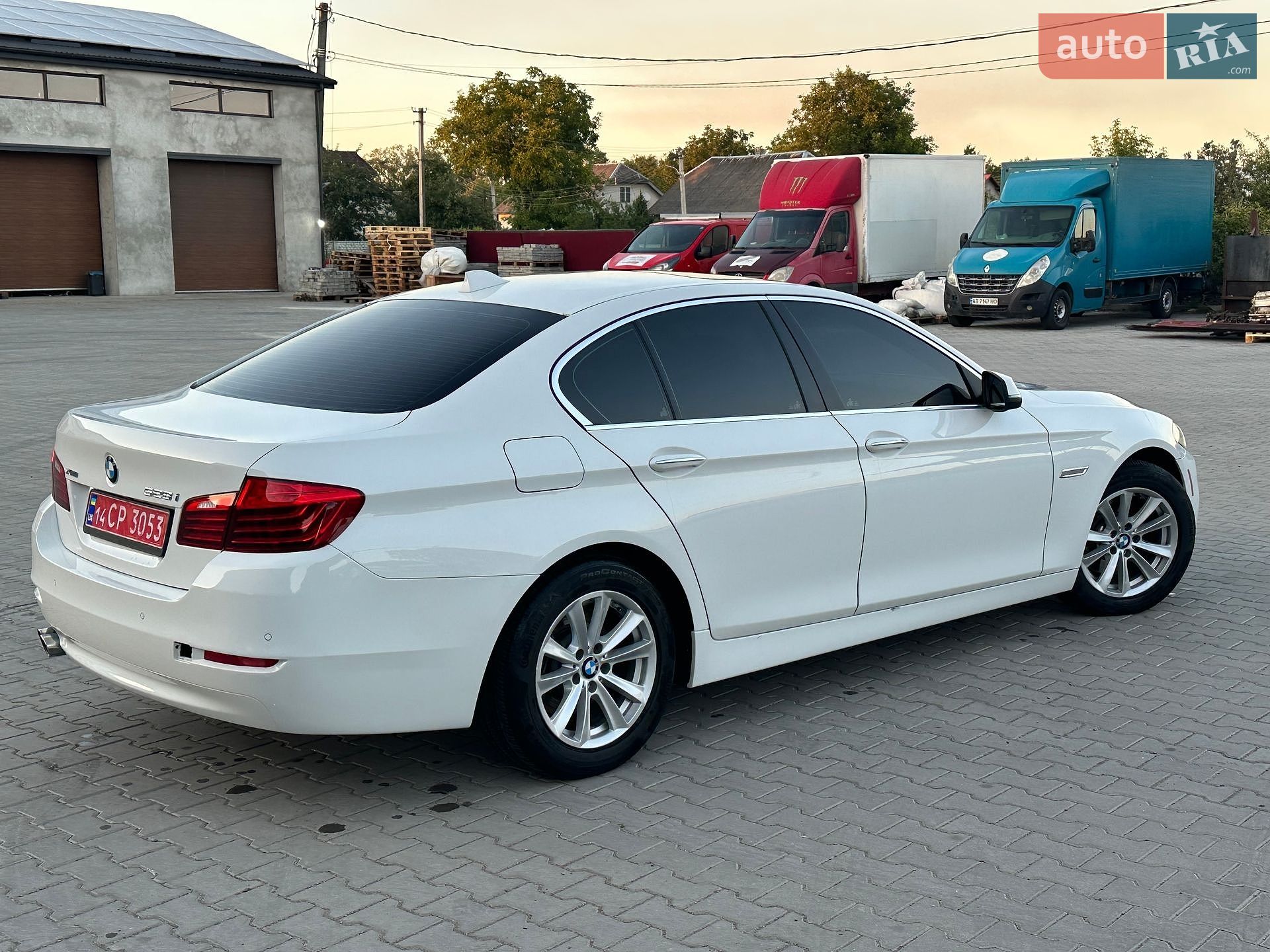 BMW 5 Series 2015 VIN WBA5A7C50FD621448 фото оголошення 14 з 55