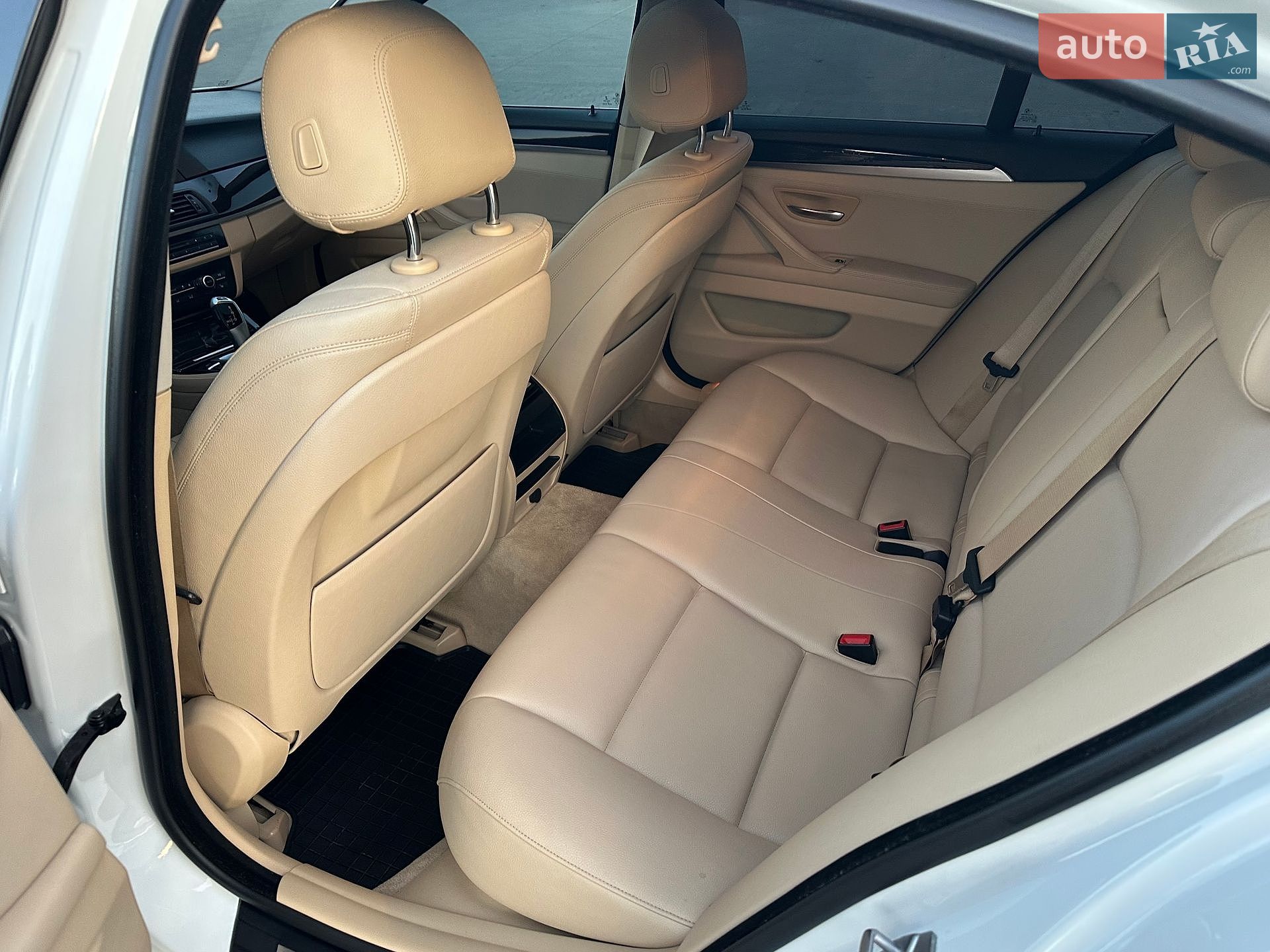 BMW 5 Series 2015 VIN WBA5A7C50FD621448 фото оголошення 41 з 55