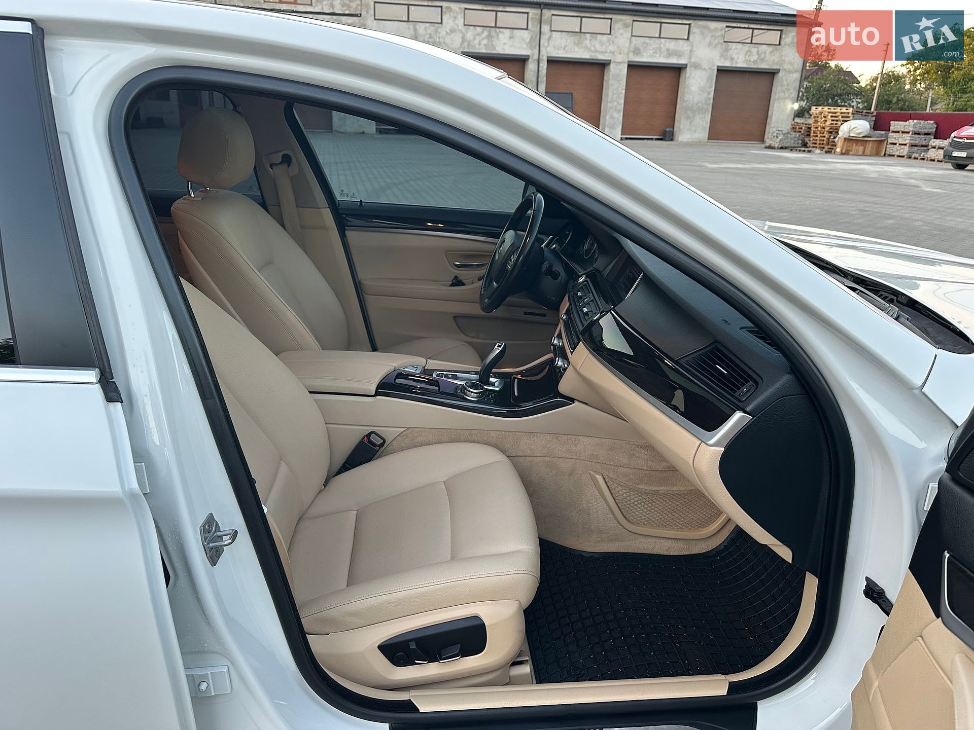BMW 5 Series 2015 VIN WBA5A7C50FD621448 фото оголошення 50 з 55
