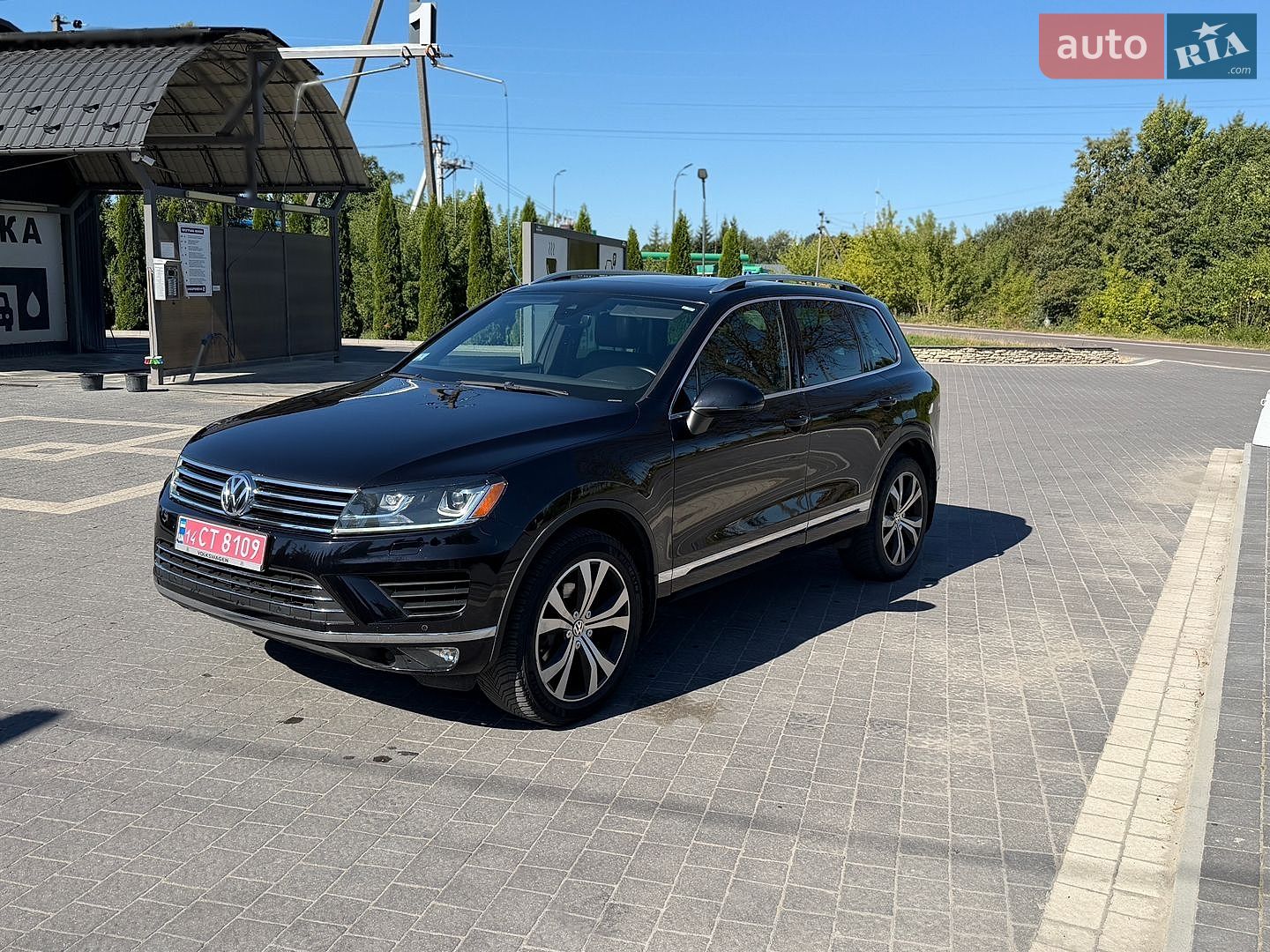 Volkswagen Touareg 2017 VIN WVGRF7BP6HD006412 фото оголошення 10 з 35