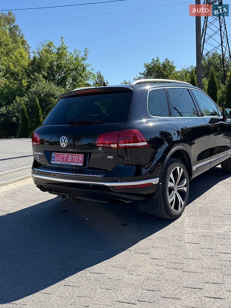 Volkswagen Touareg 2017 VIN WVGRF7BP6HD006412 фото оголошення 12 з 35