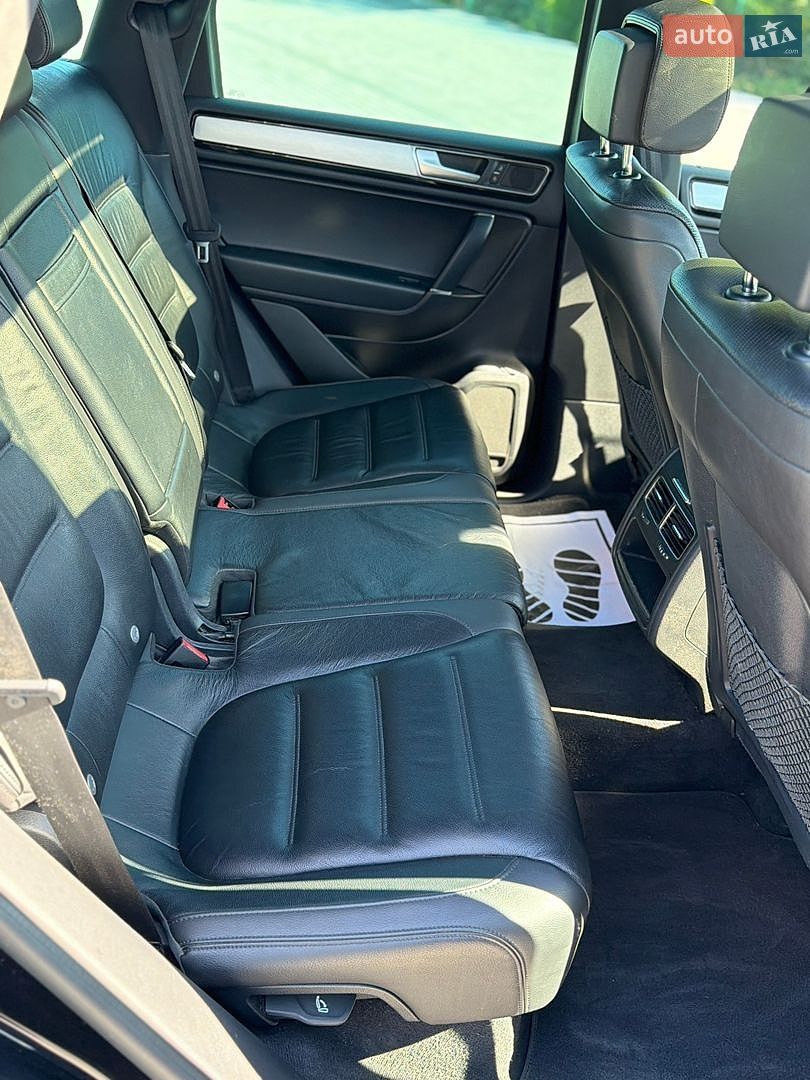 Volkswagen Touareg 2017 VIN WVGRF7BP6HD006412 фото оголошення 27 з 35