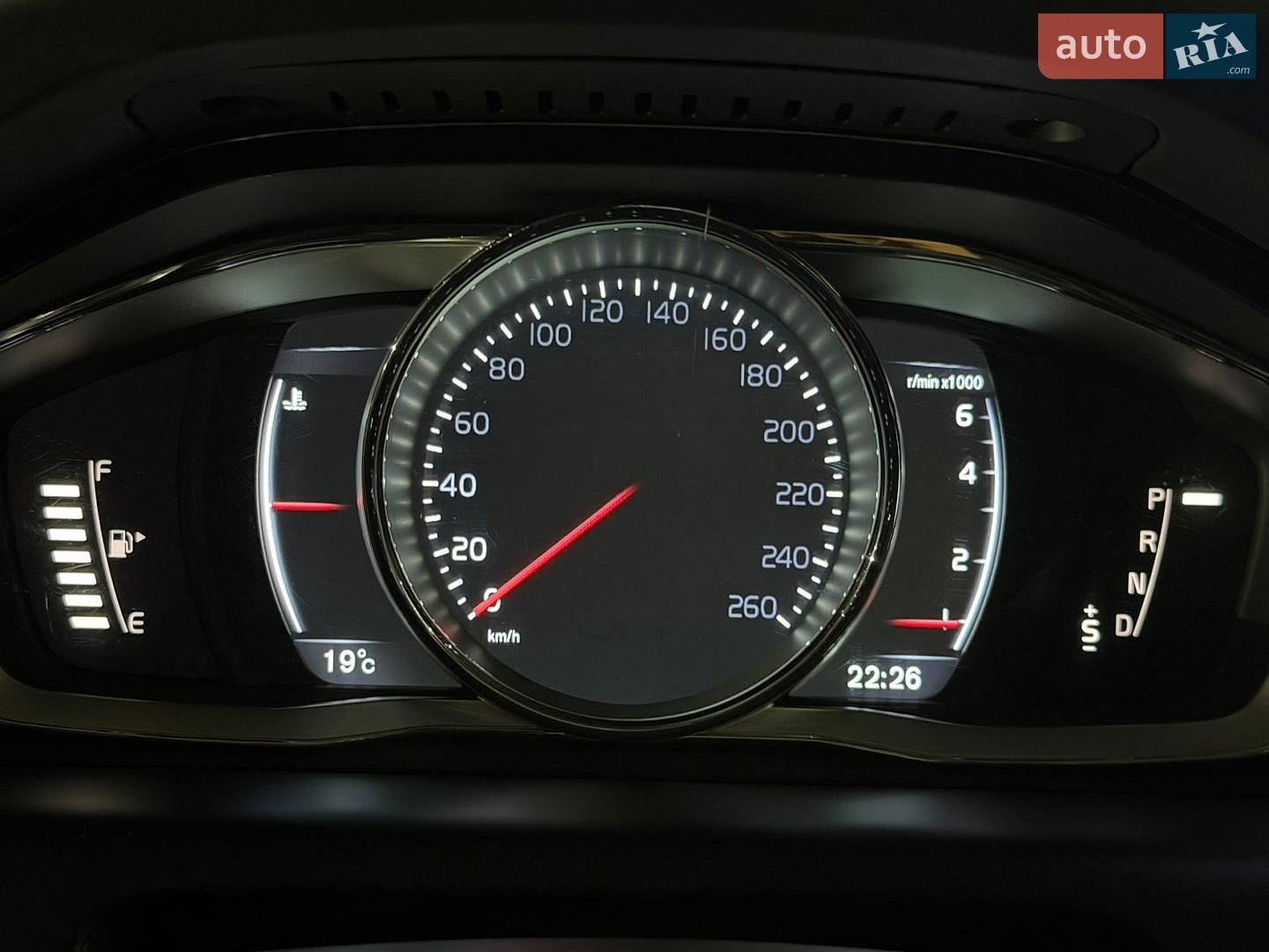Volvo XC60 2015 VIN YV440MDK0G2799844 фото оголошення 16 з 51