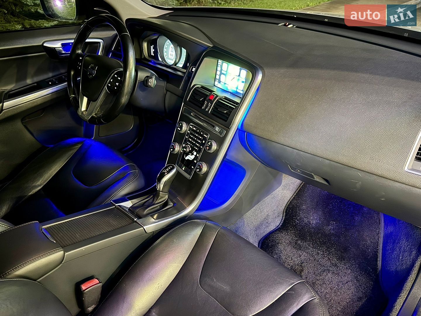Volvo XC60 2015 VIN YV440MDK0G2799844 фото оголошення 39 з 51