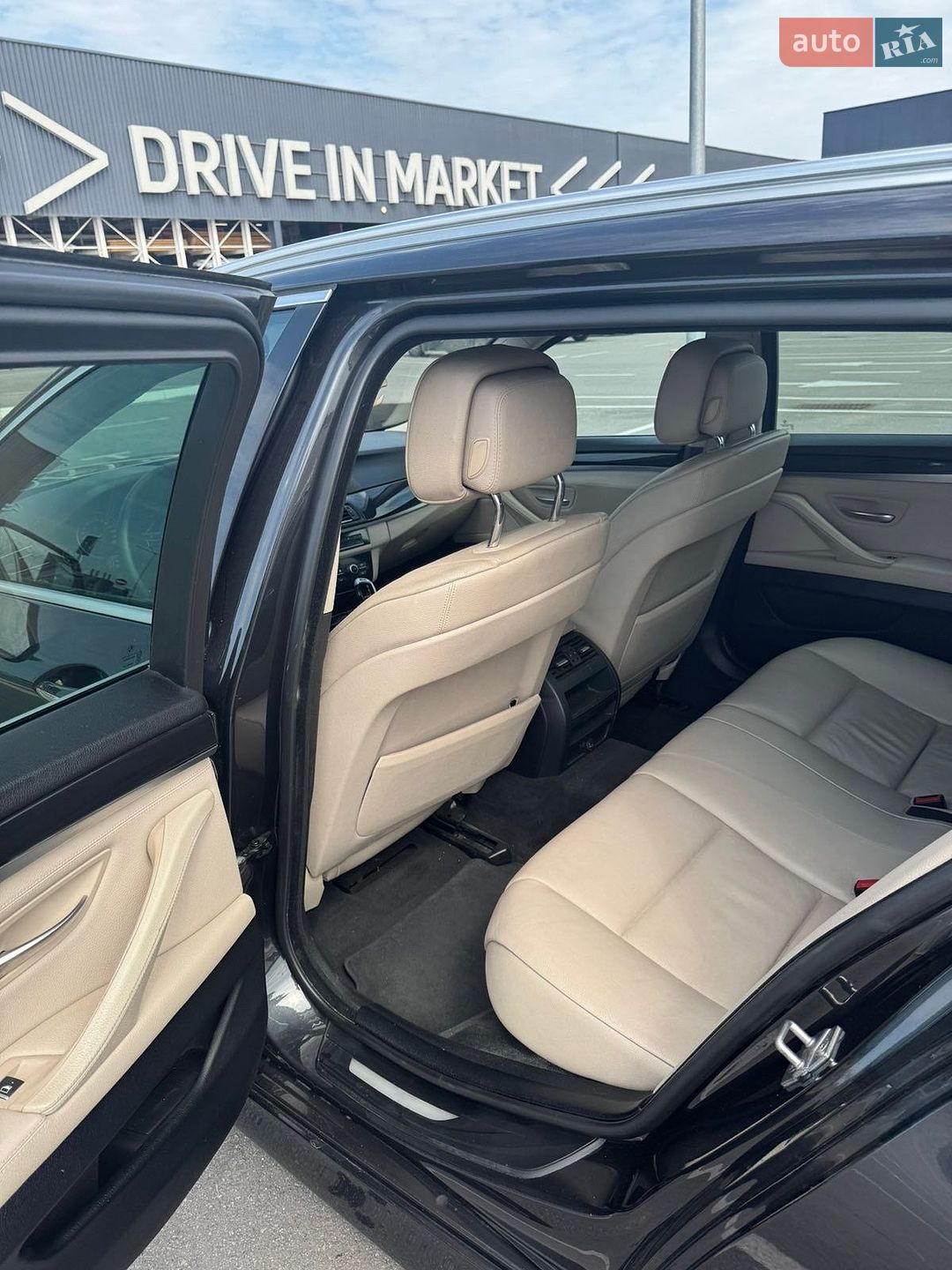 BMW 5 Series 2011 VIN WBAMX11030DU43816 фото оголошення 15 з 22