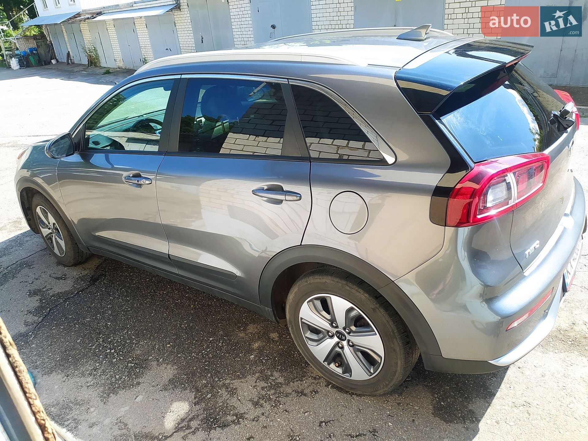 KIA Niro 2017 VIN KNDCB3LC3H5055796 фото оголошення 4 з 22