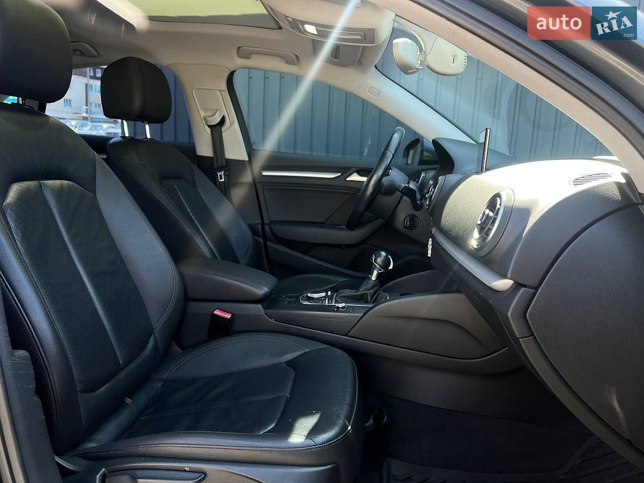 Audi A3 2014 VIN WAUACGFF6F1005638 фото оголошення 11 з 28