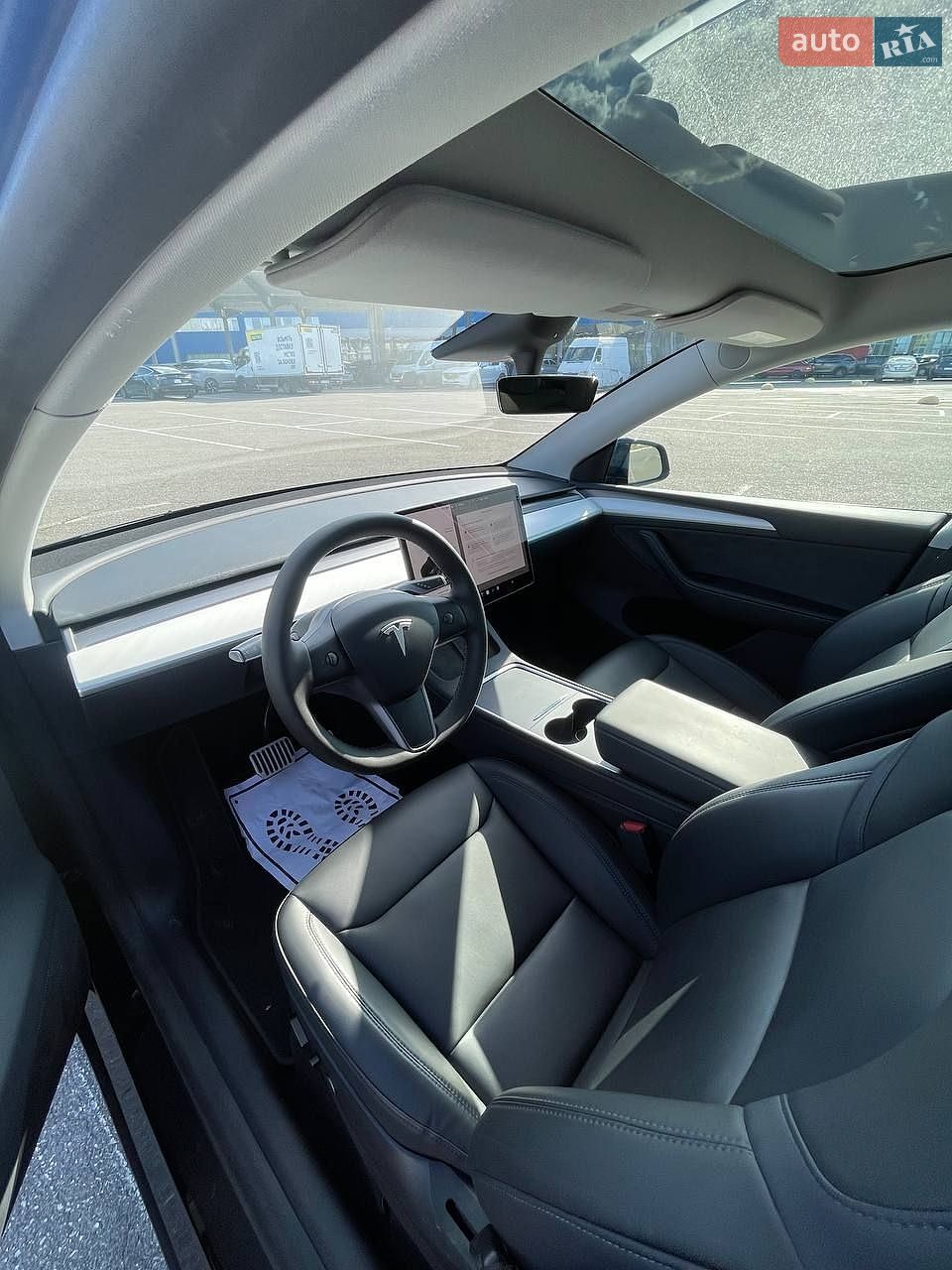 Tesla Model Y 2023 VIN XP7YGCEK0PB149934 фото оголошення 9 з 14