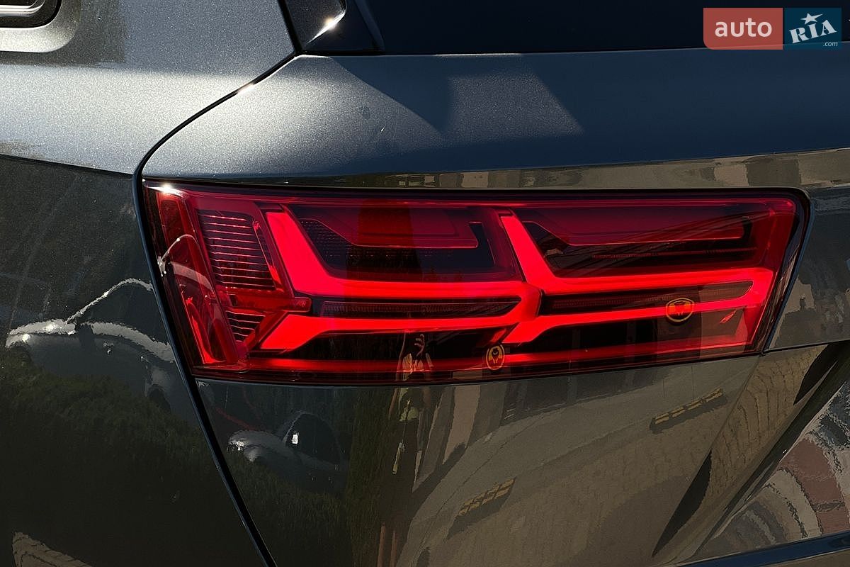 Audi Q7 2015 VIN WAUZZZ4M5GD031002 фото оголошення 9 з 30
