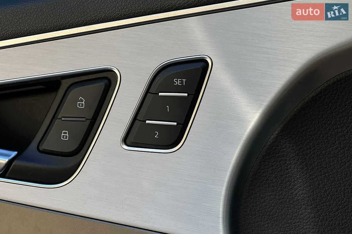 Audi Q7 2015 VIN WAUZZZ4M5GD031002 фото оголошення 15 з 30