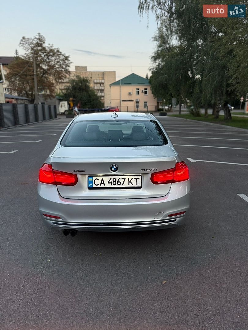BMW 3 Series 2016 VIN WBA8E3C54GK504351 фото оголошення 7 з 22
