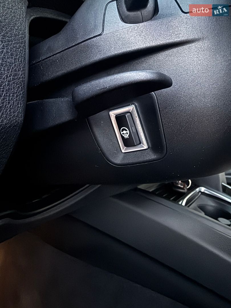 BMW 3 Series 2016 VIN WBA8E3C54GK504351 фото оголошення 12 з 22