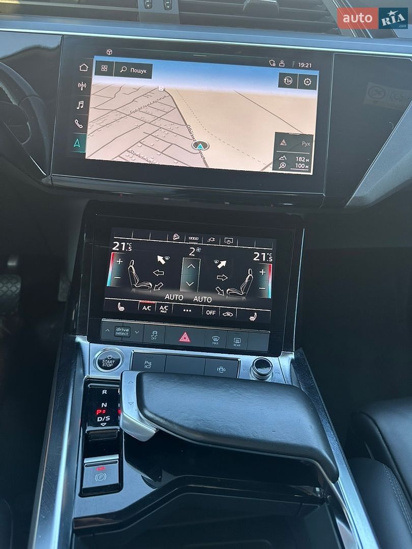 Audi e-tron 2020 VIN WAUZZZGE1MB014645 фото оголошення 29 з 34