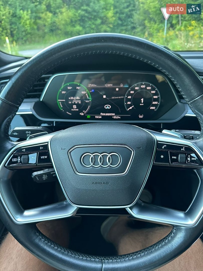 Audi e-tron 2020 VIN WAUZZZGE1MB014645 фото оголошення 32 з 34