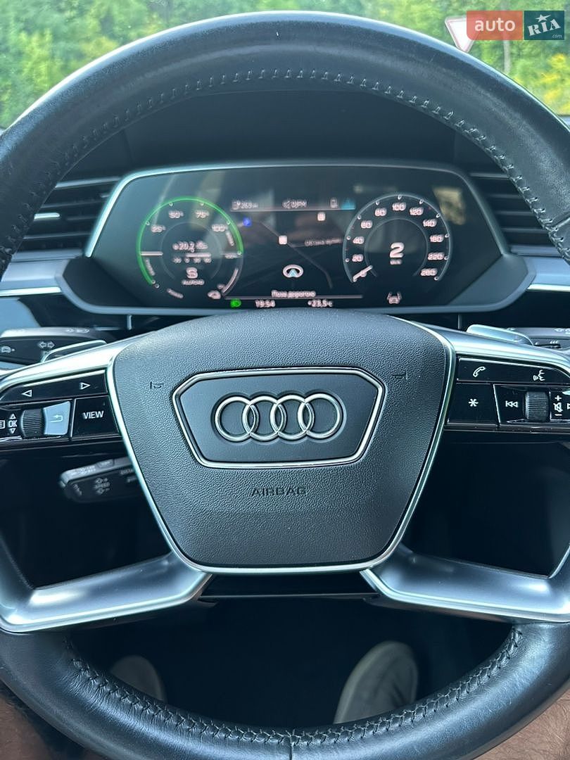 Audi e-tron 2020 VIN WAUZZZGE1MB014645 фото оголошення 33 з 34