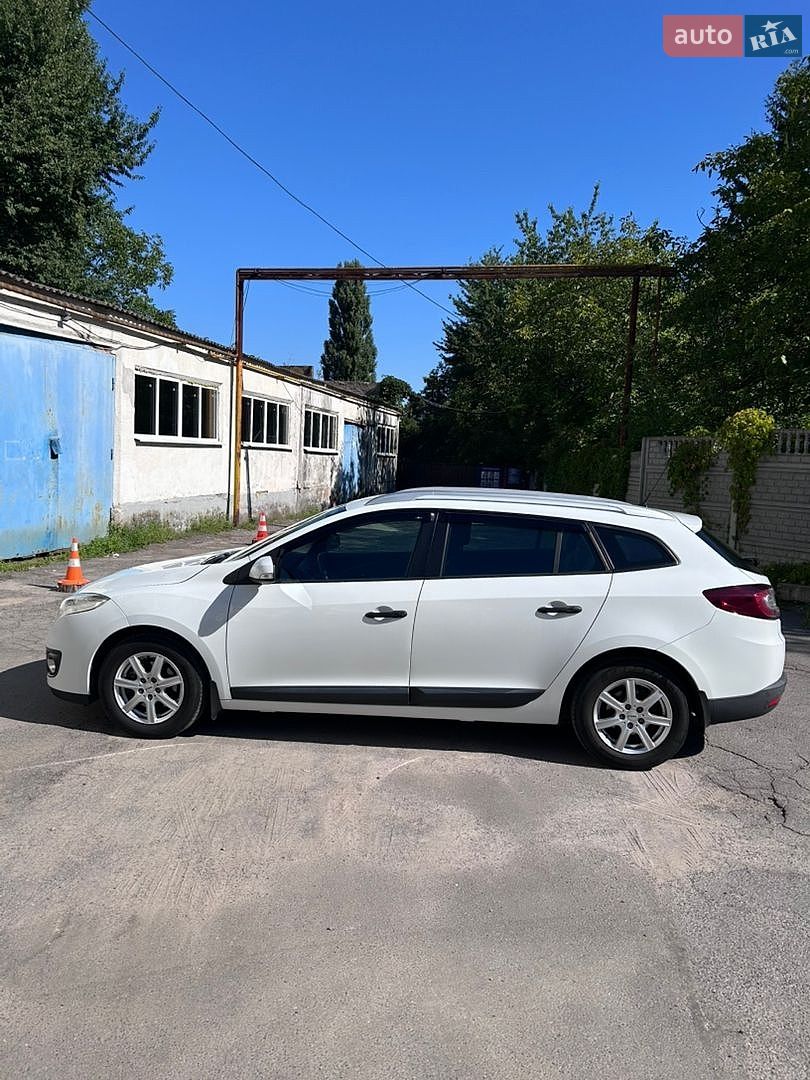 Renault Megane 2012 VIN VF1KZ1G0247693850 фото оголошення 2 з 20