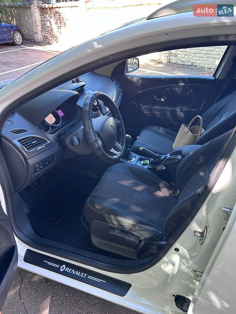 Renault Megane 2012 VIN VF1KZ1G0247693850 фото оголошення 8 з 20