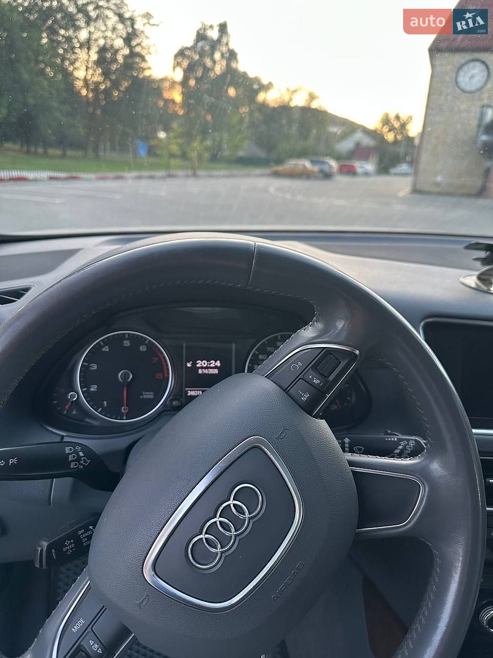 Audi Q5 2014 VIN WA1LFAFP6EA072595 фото оголошення 20 з 40