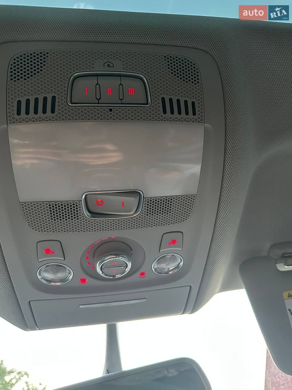 Audi Q5 2014 VIN WA1LFAFP6EA072595 фото оголошення 31 з 40