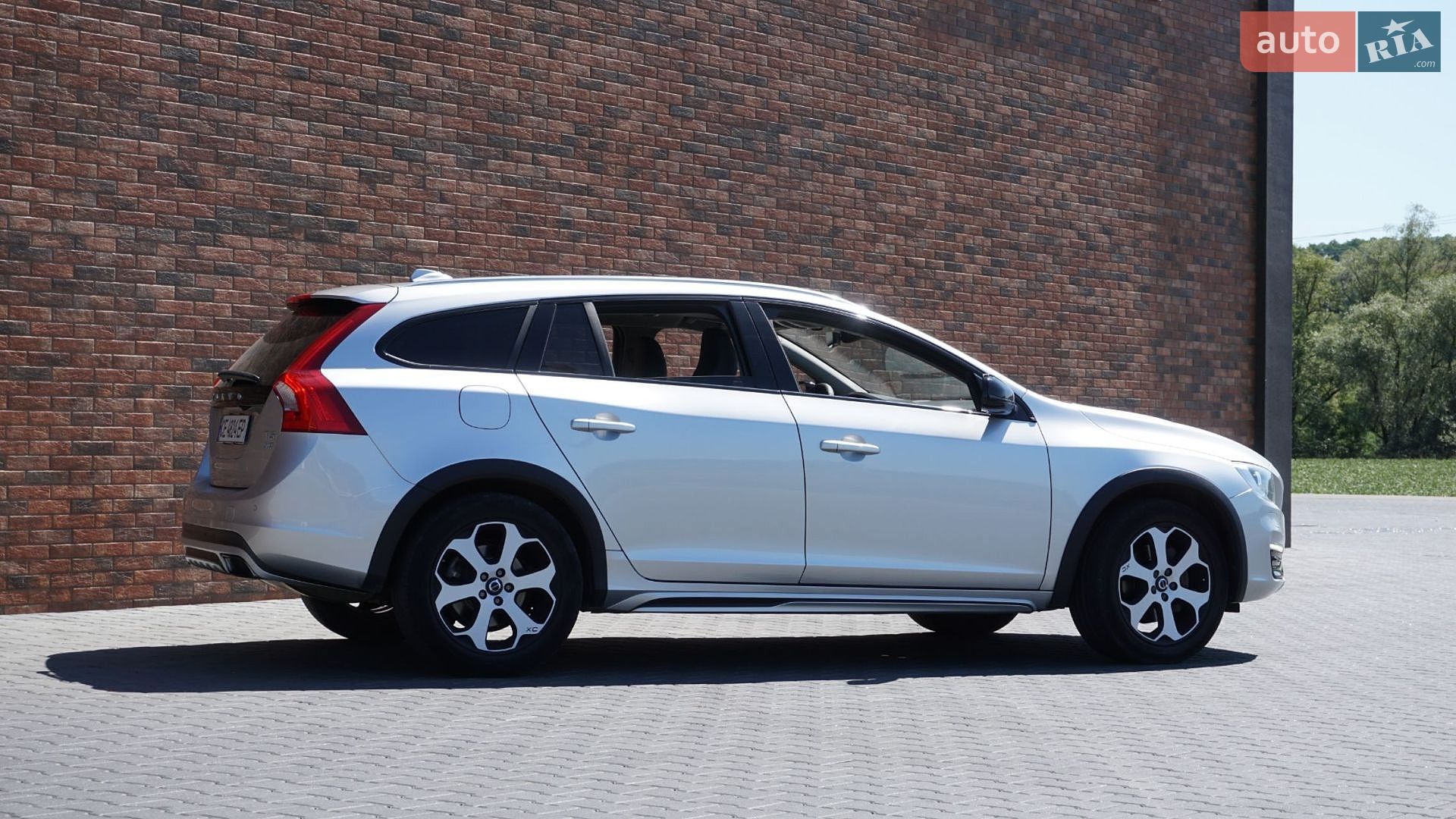 Volvo V60 Cross Country 2015 VIN YV4612HK1G1003385 фото оголошення 5 з 34
